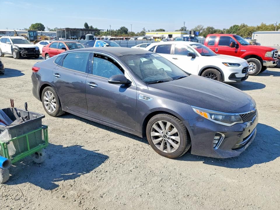 2018 KIA OPTIMA S 4