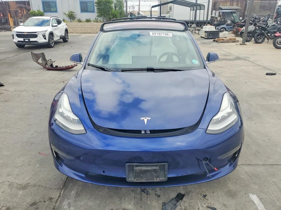 2018 TESLA MODEL 3 5