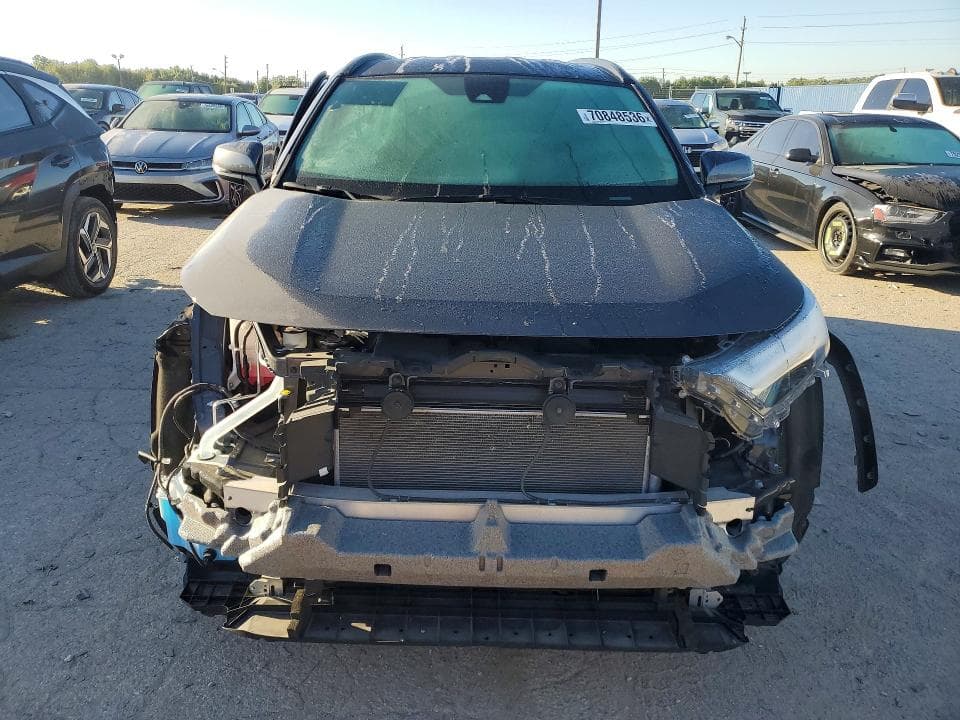 2023 TOYOTA RAV4 XLE 5