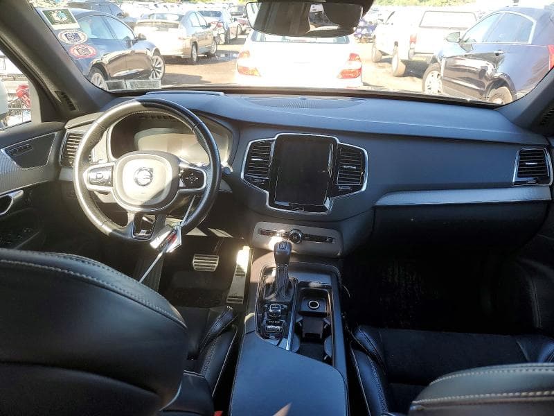 2017 VOLVO XC90 T6 8