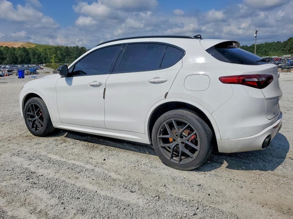 2020 ALFA ROMEO STELVIO 2