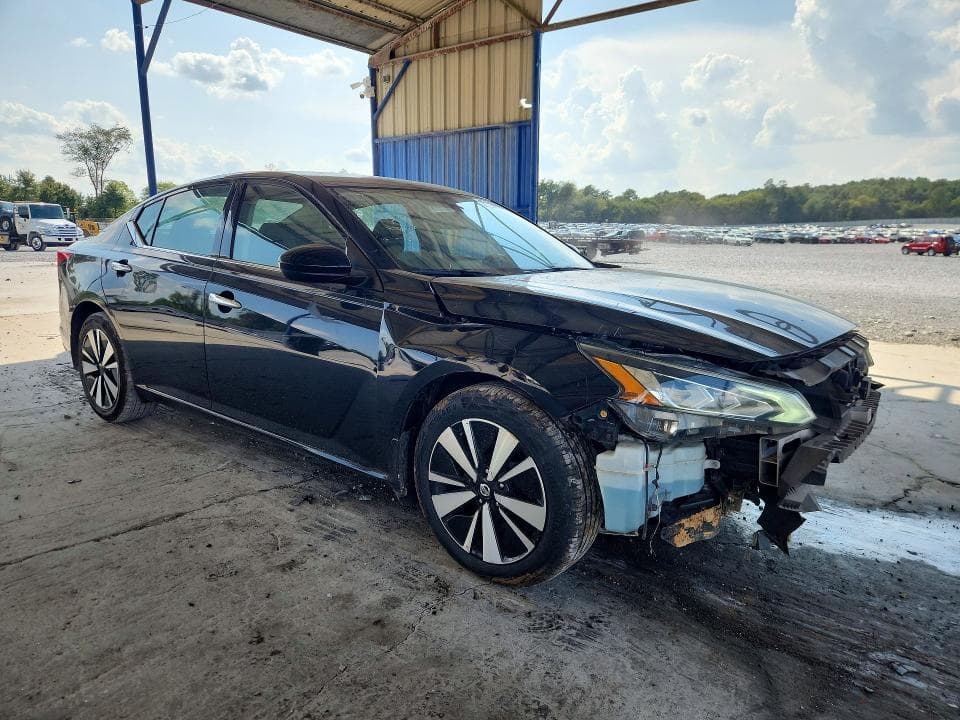 2019 NISSAN ALTIMA SV 4