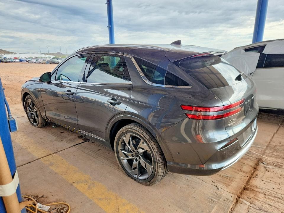 2023 GENESIS ELECTRIFIED GV70 BASE 2