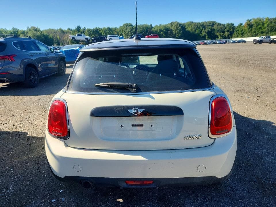2017 MINI COOPER 6