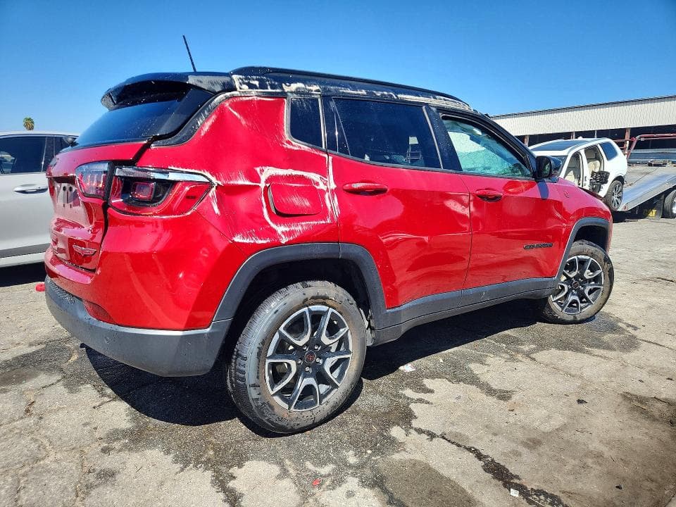 2025 JEEP COMPASS TRAILHAWK 3