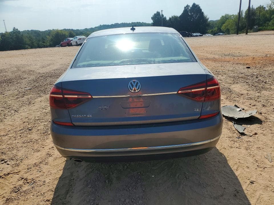 2018 VOLKSWAGEN PASSAT SE 6
