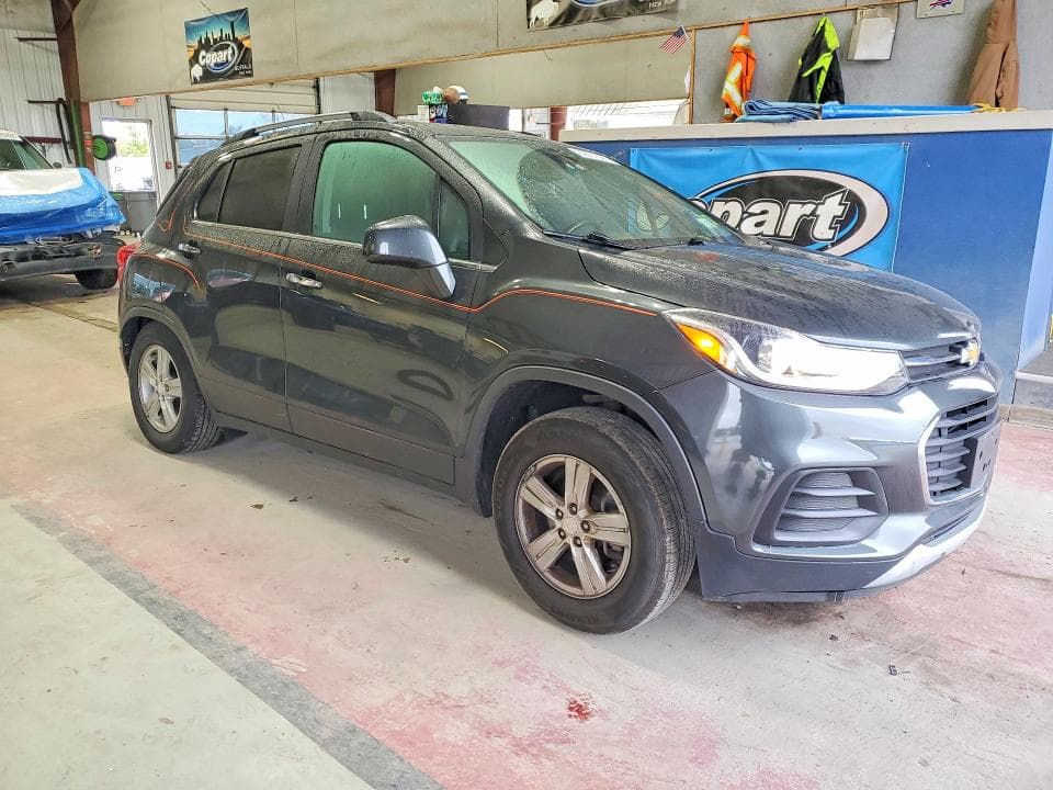 2017 CHEVROLET TRAX 1LT 4