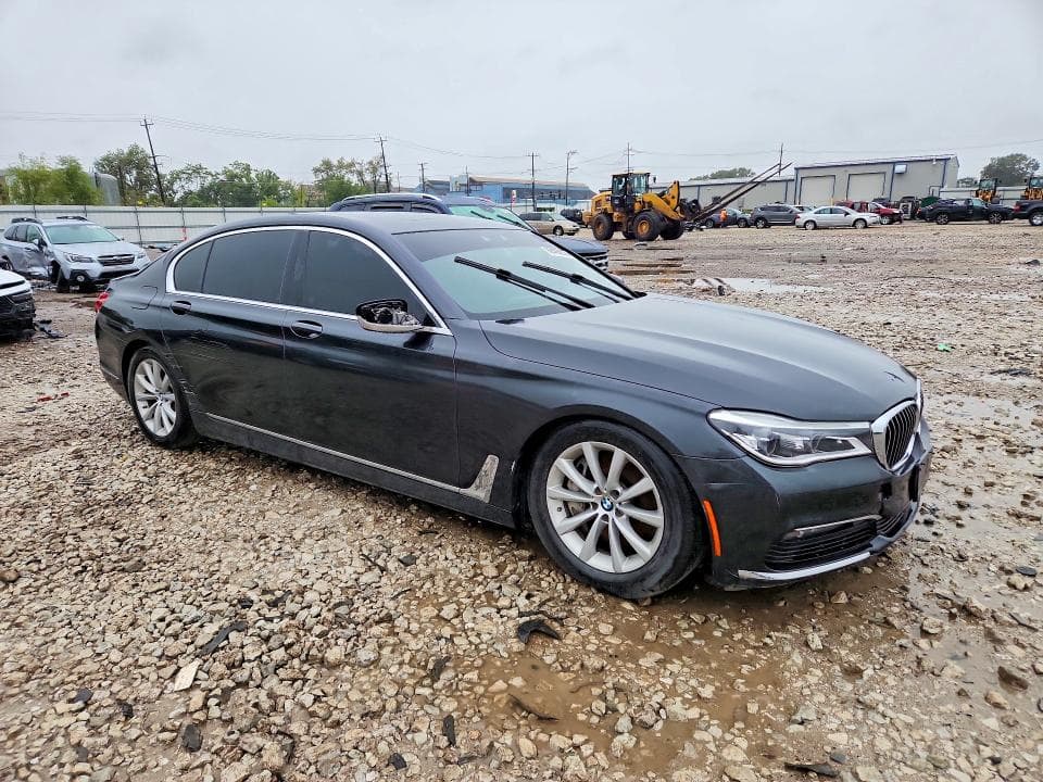 2018 BMW 750 XI 4