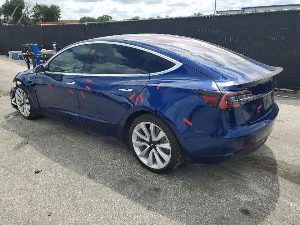 2018 TESLA MODEL 3 2