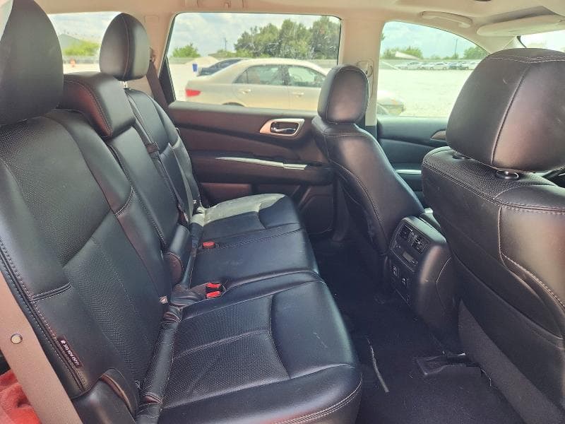 2018 NISSAN PATHFINDER PLATINUM 10