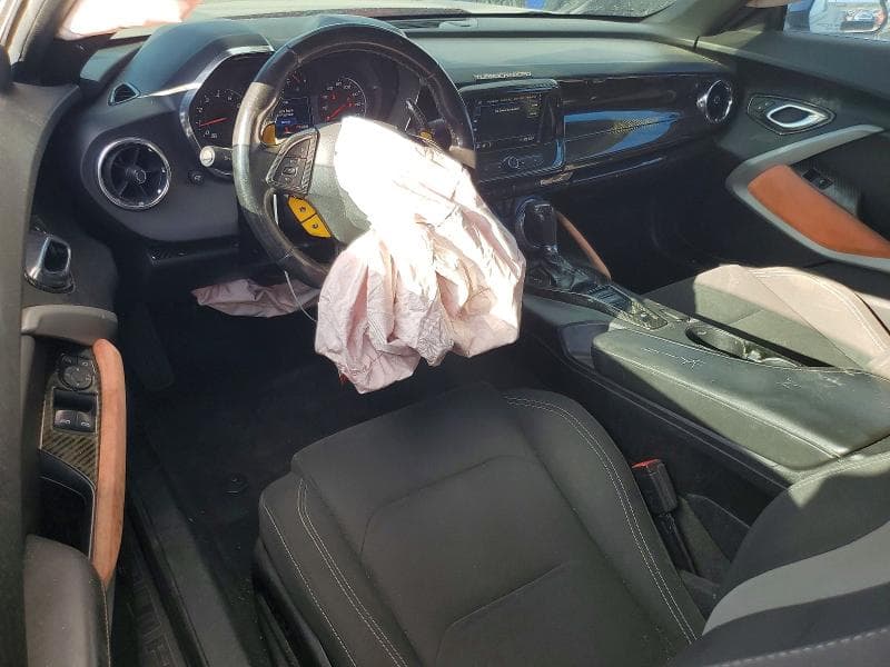 2019 CHEVROLET CAMARO LS 8