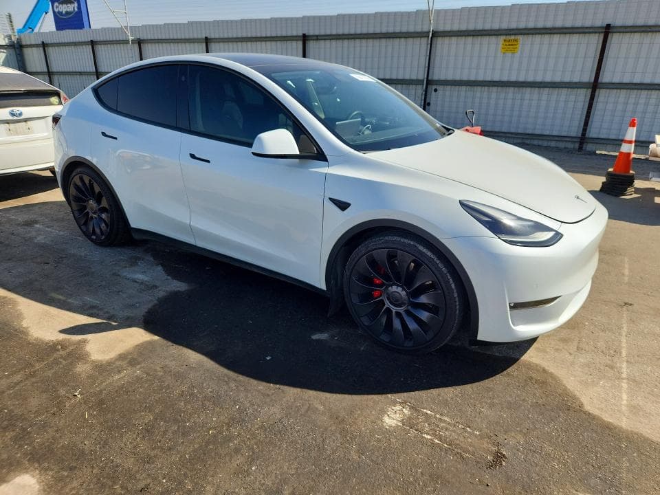 2022 TESLA MODEL Y 4