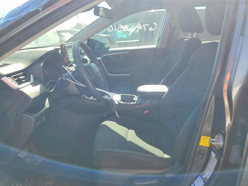 2021 TOYOTA RAV4 LE 7