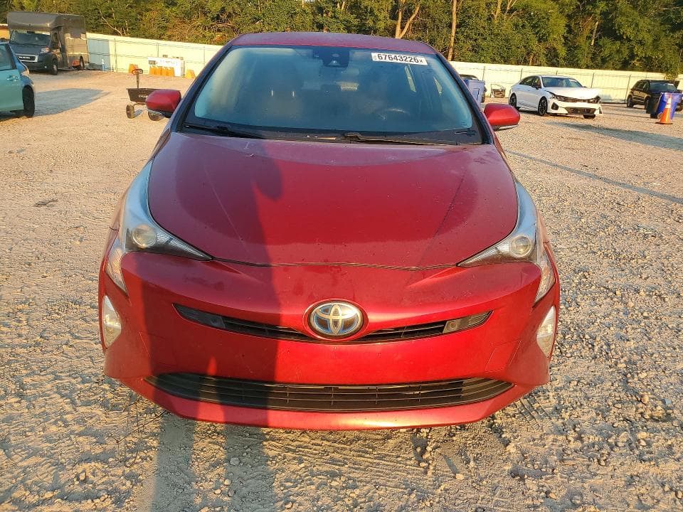 2017 TOYOTA PRIUS THREE TOURING 5