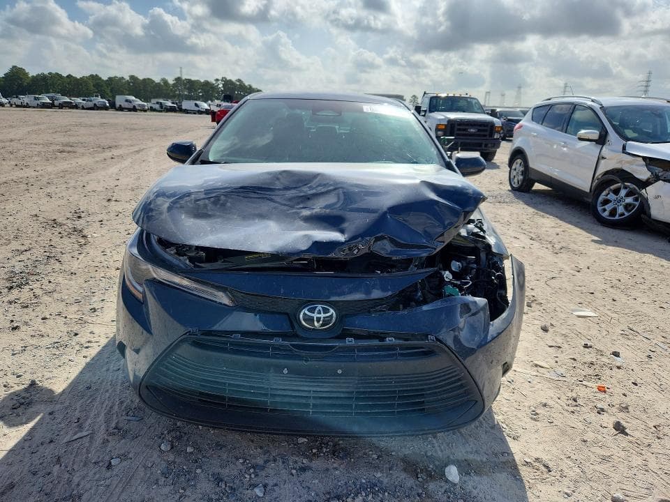 2023 TOYOTA COROLLA LE 5