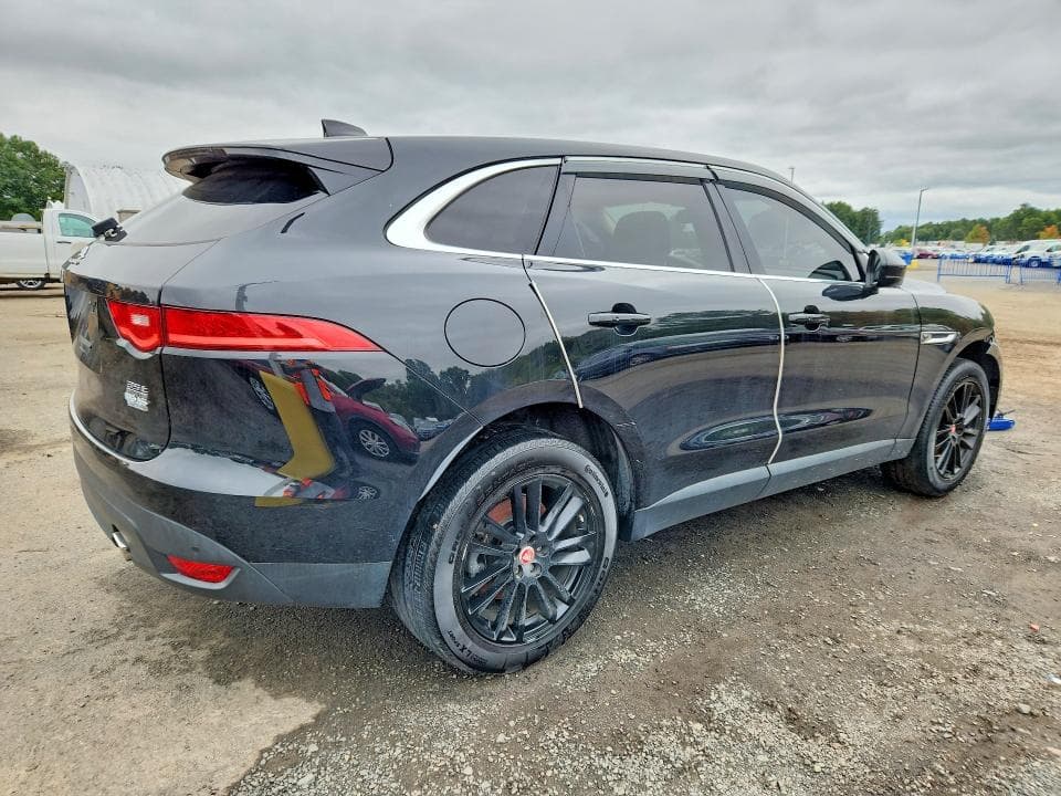 2017 JAGUAR F-PACE PRESTIGE 3