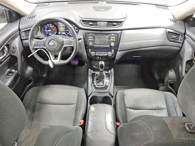 2017 NISSAN ROGUE SV 8
