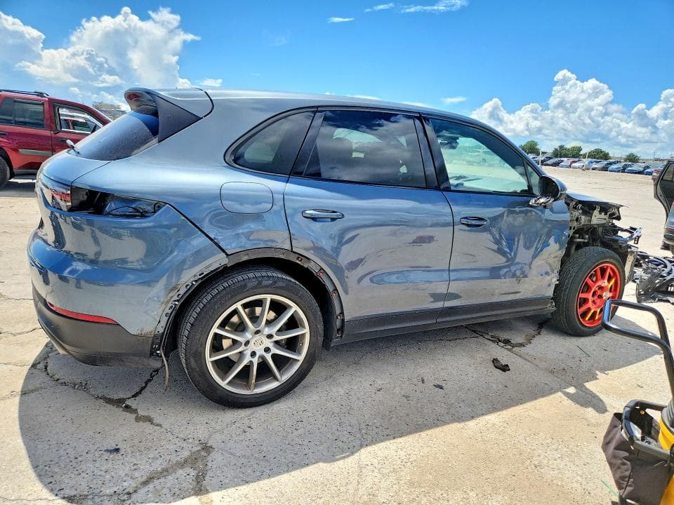 2019 PORSCHE CAYENNE 3