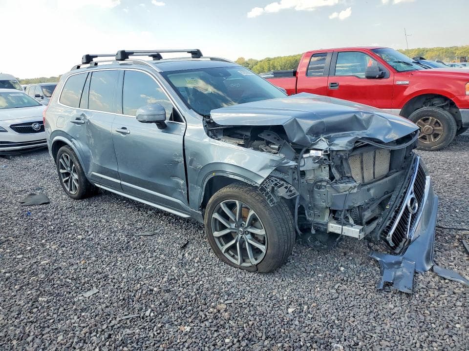 2017 VOLVO XC90 T6 4