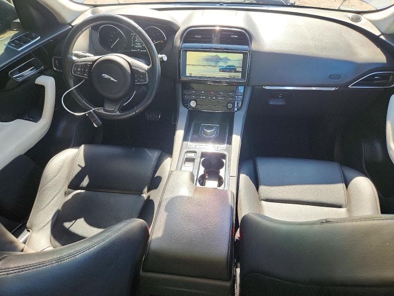 2019 JAGUAR F-PACE 8