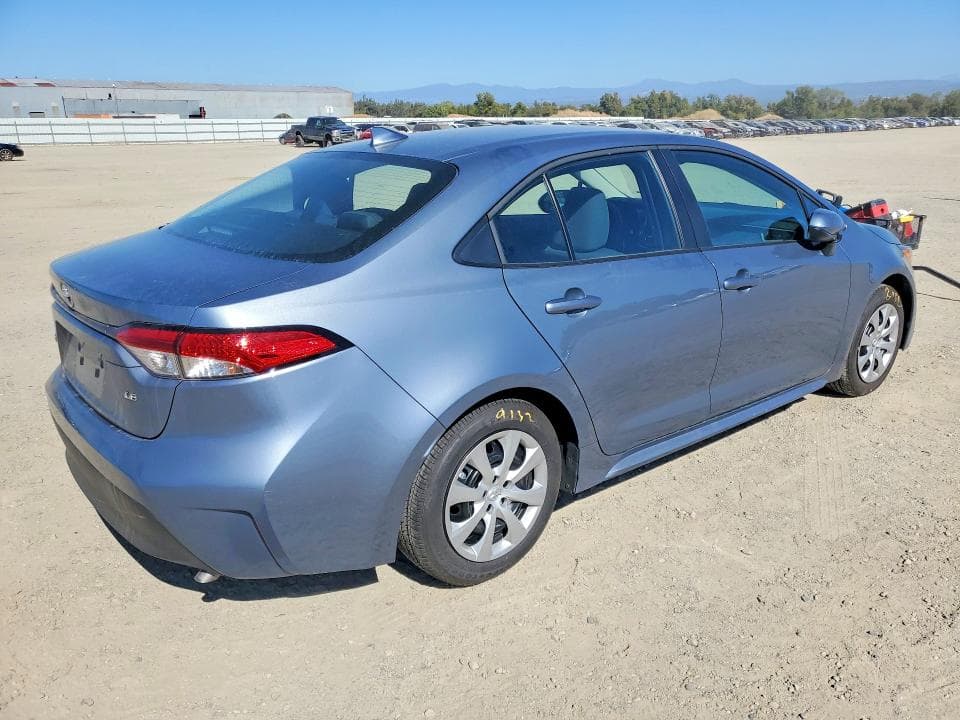 2026 TOYOTA COROLLA LE 3