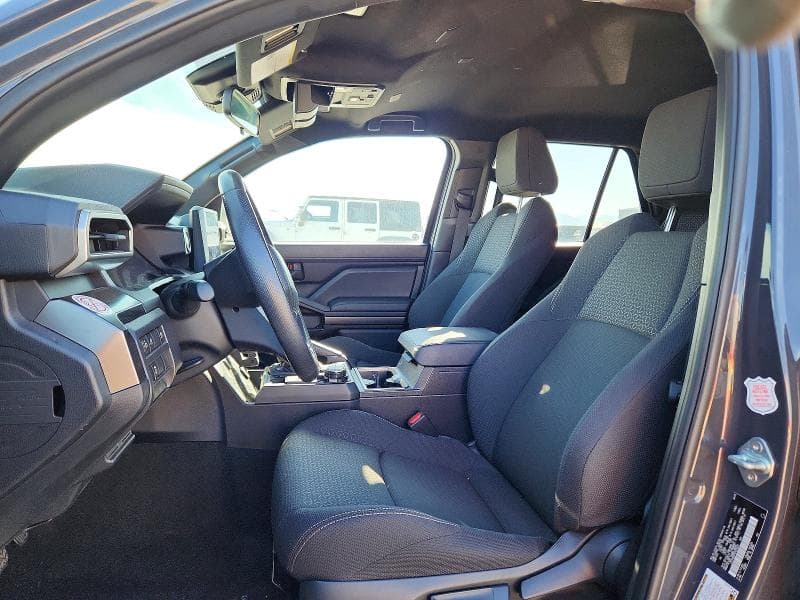 2025 TOYOTA 4RUNNER SR5 7