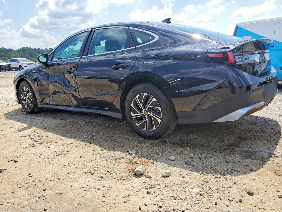 2026 HYUNDAI SONATA HYBRID BLUE 2