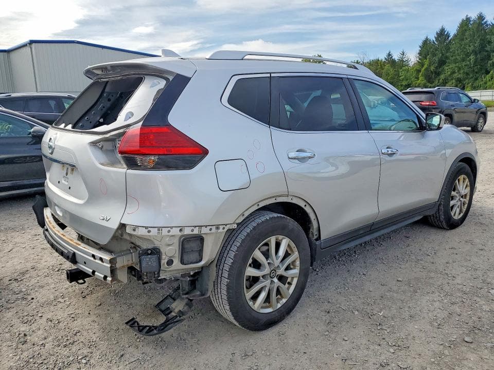 2017 NISSAN ROGUE SV 3