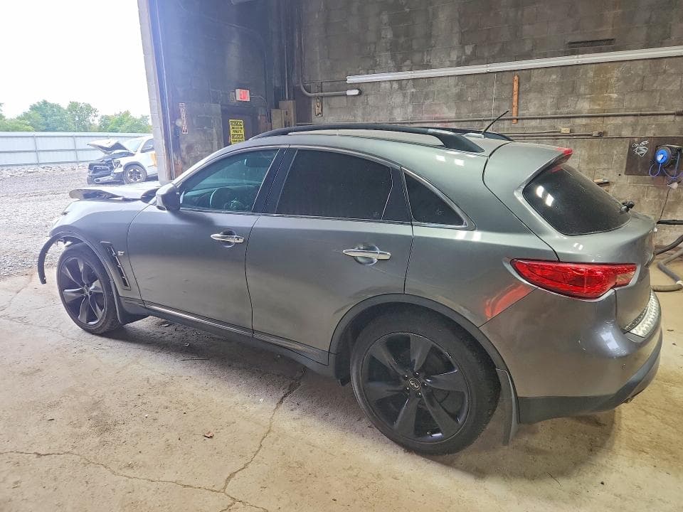 2017 INFINITI QX70 BASE 2