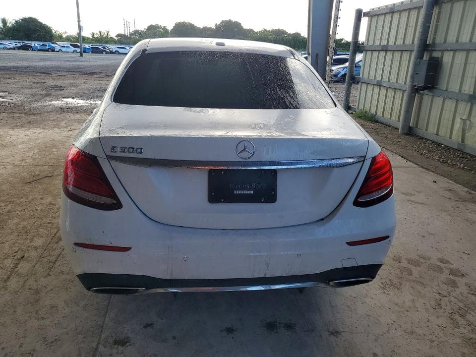 2017 MERCEDES-BENZ E 300 6