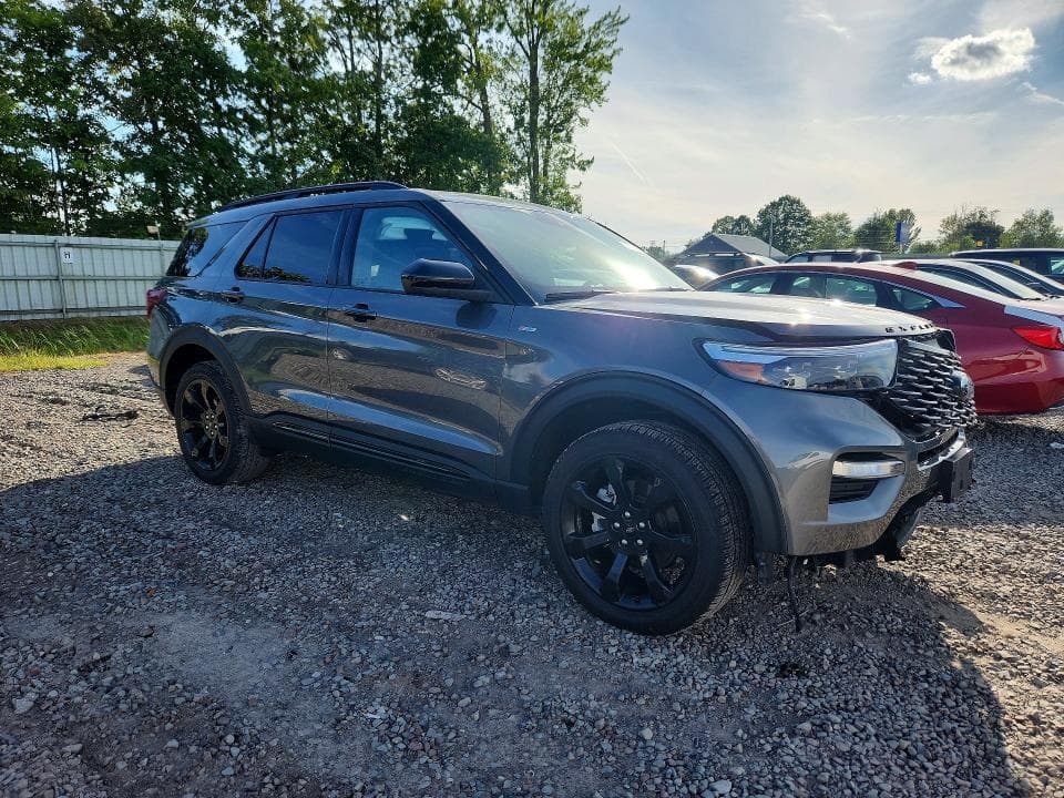 2023 FORD EXPLORER ST-LINE 4