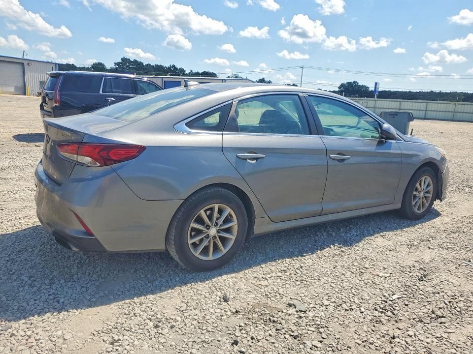 2018 HYUNDAI SONATA SE 3