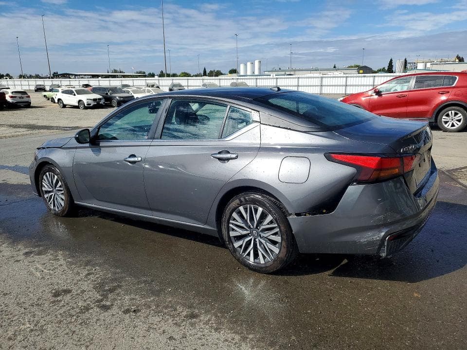 2025 NISSAN ALTIMA SV 2