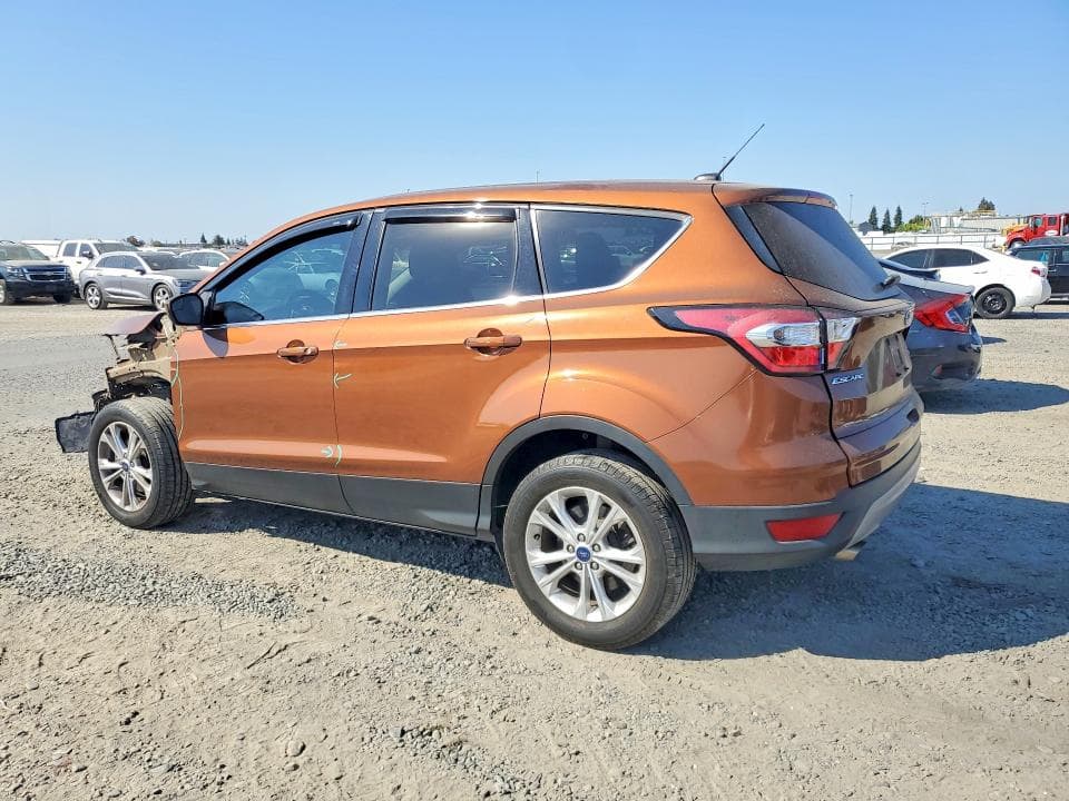 2017 FORD ESCAPE SE 2