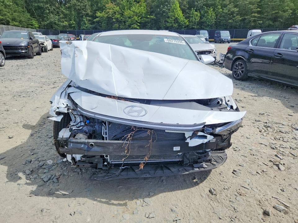 2026 HYUNDAI ELANTRA SE 5