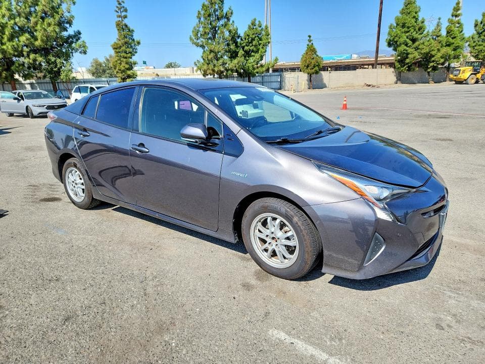 2017 TOYOTA PRIUS TWO 4