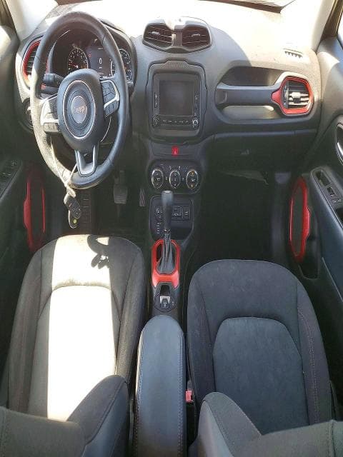 2017 JEEP RENEGADE TRAILHAWK 8