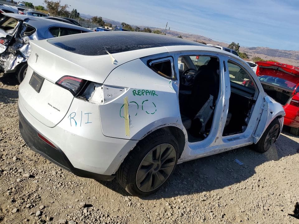 2022 TESLA MODEL Y 3