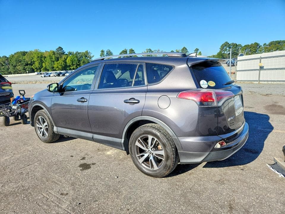 2017 TOYOTA RAV4 XLE 2