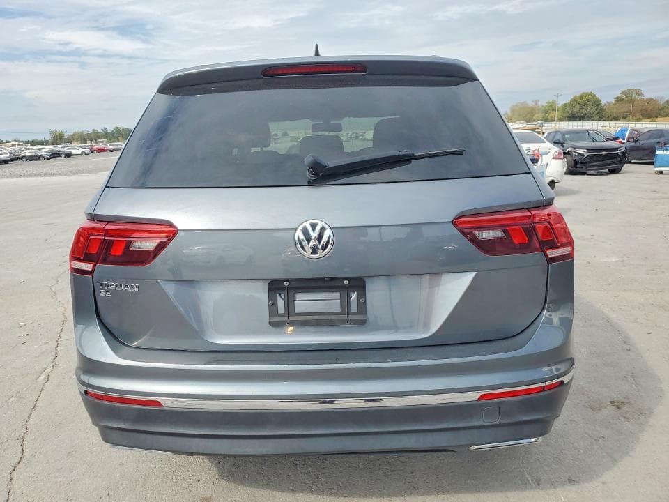 2021 VOLKSWAGEN TIGUAN SE 6