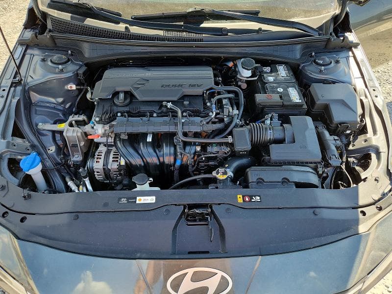 2024 HYUNDAI ELANTRA SE 11