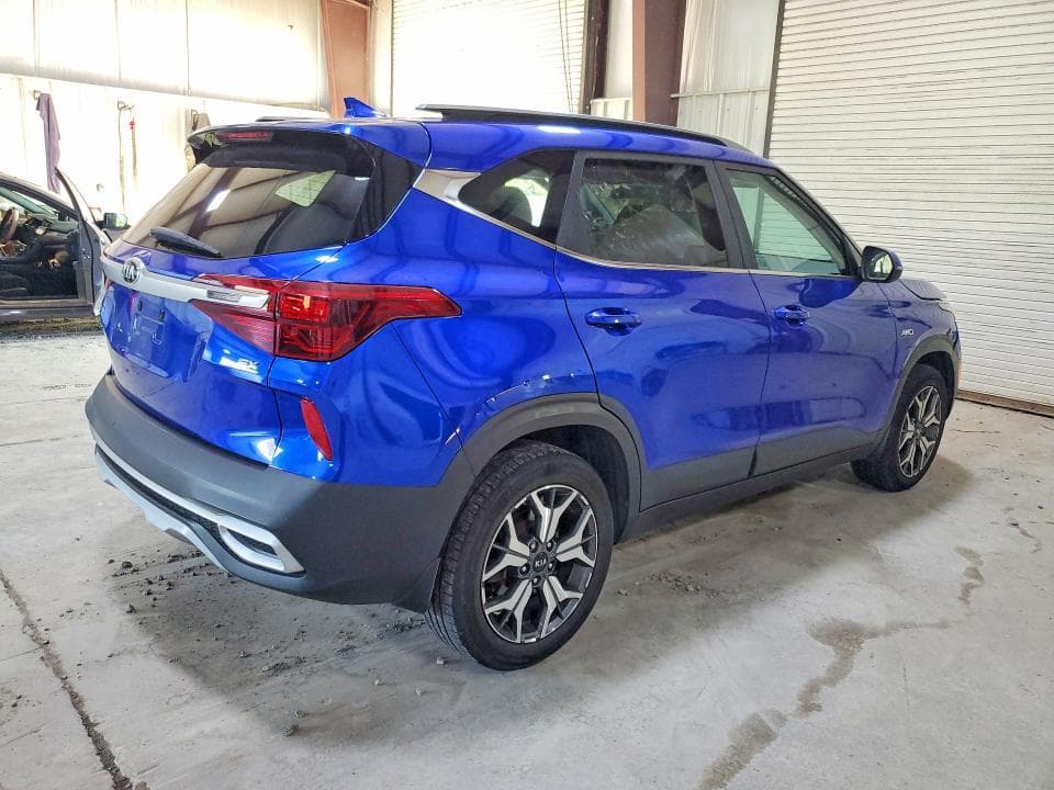 2021 KIA SELTOS EX 3