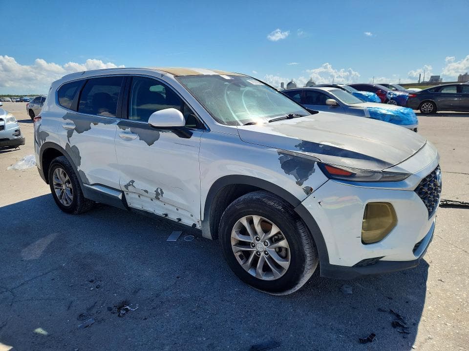 2019 HYUNDAI SANTA FE SE 4