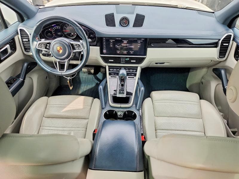 2019 PORSCHE CAYENNE 8