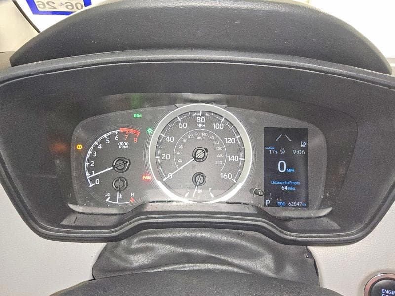 2020 TOYOTA COROLLA LE 9