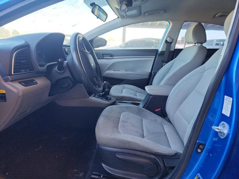 2017 HYUNDAI ELANTRA SE 7