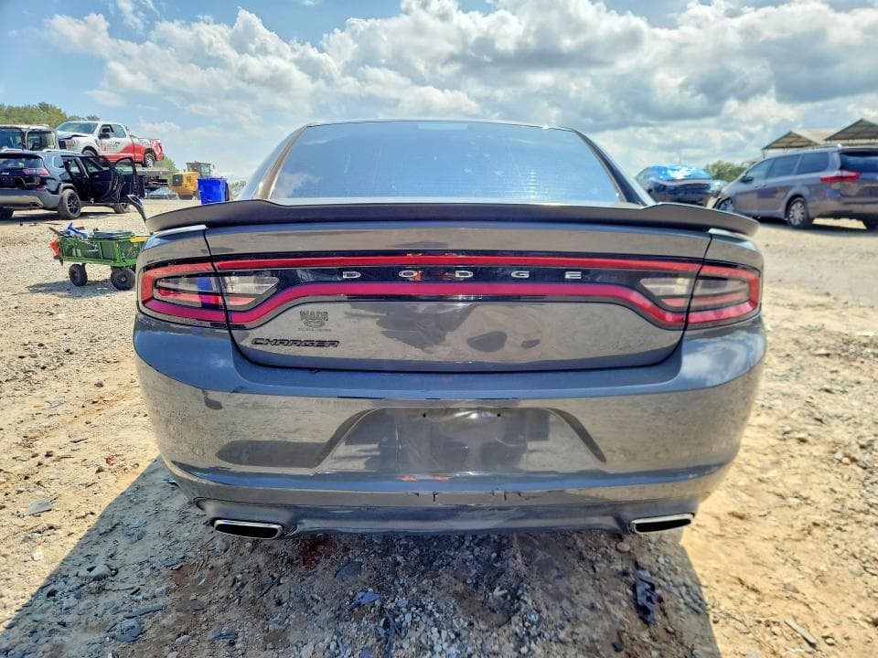 2017 DODGE CHARGER SE 6