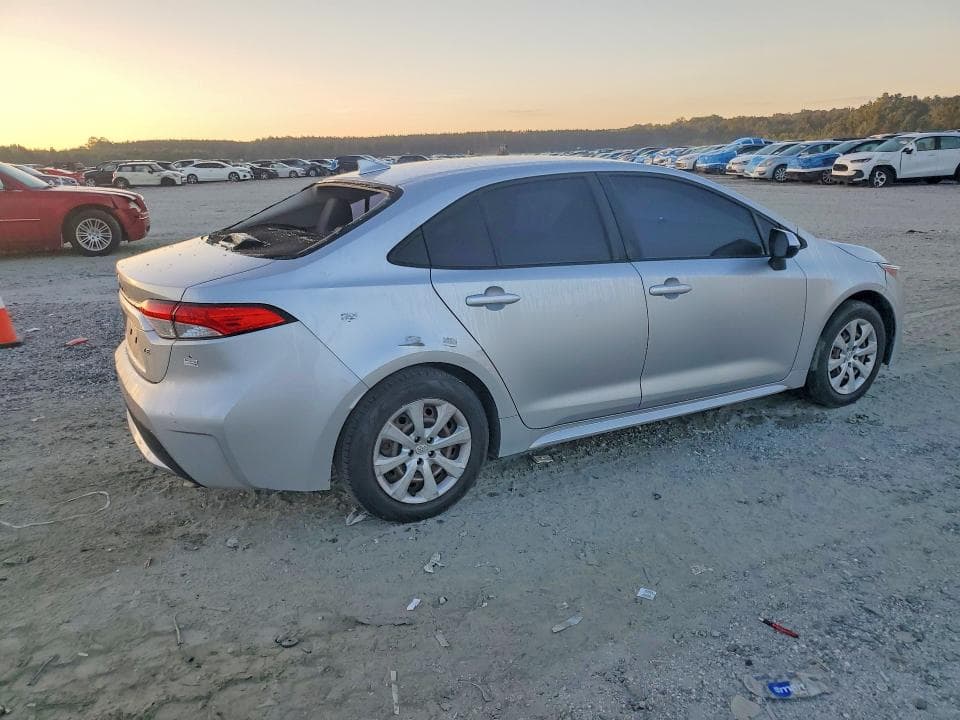 2020 TOYOTA COROLLA LE 3