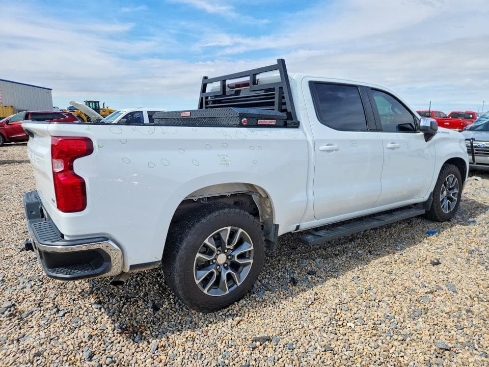 2023 CHEVROLET SILVERADO C1500 LT 3