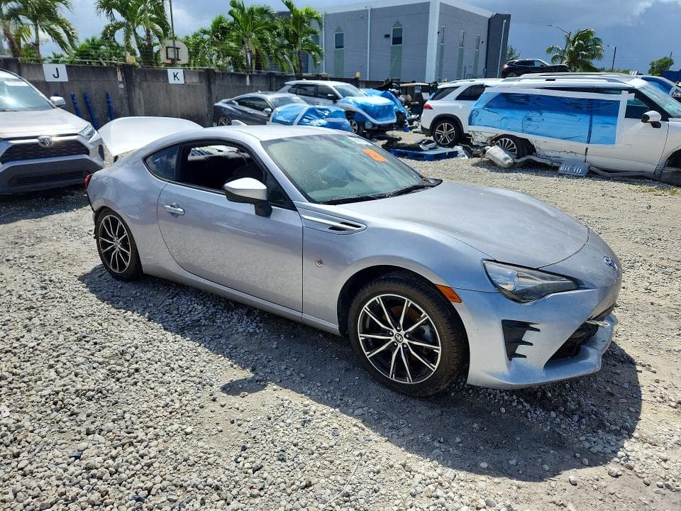 2019 TOYOTA 86 BASE 4